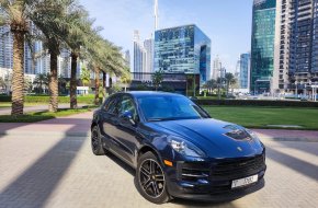 Porsche Macan (Black), 2021